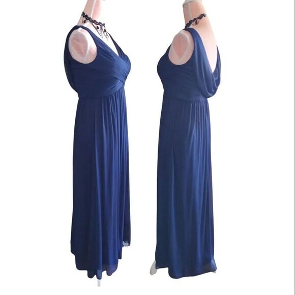 David's Bridal Marine Blue Long Mesh Cowl Back Sleeveless Formal Dress Size 2 - Picture 14 of 15
